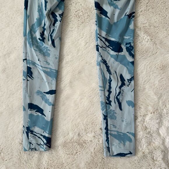 GYMSHARK Light Blue Marble Print ruched bum Power Leggings - Picture 3 of 7